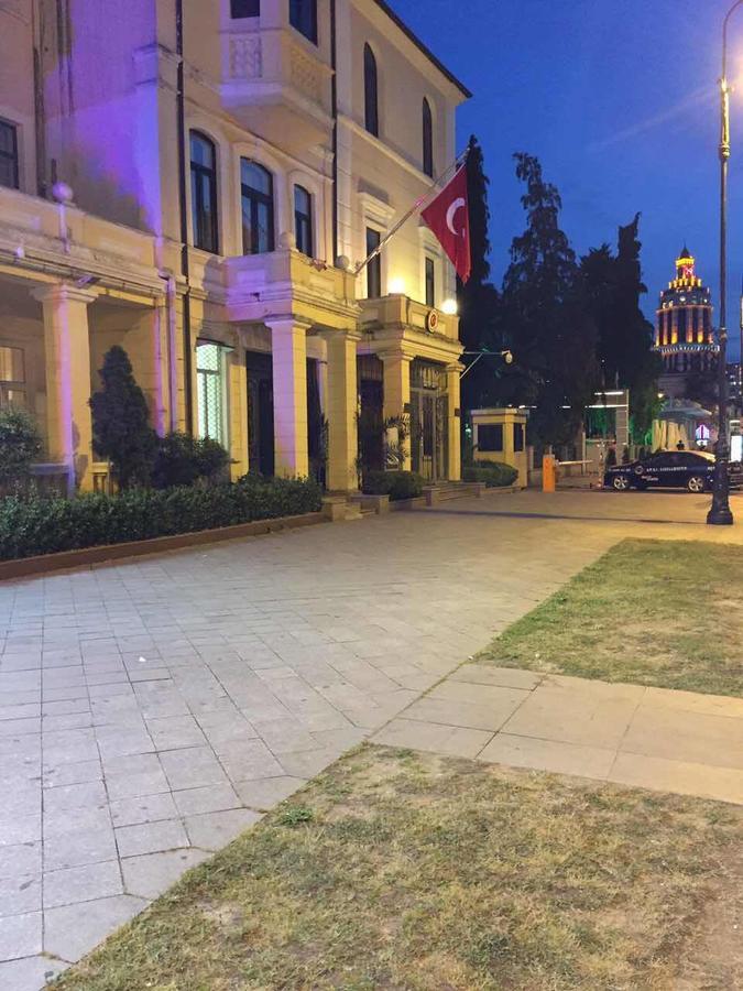 Mar Nero Vandrarhem Batumi Exteriör bild