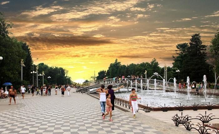 Mar Nero Vandrarhem Batumi Exteriör bild