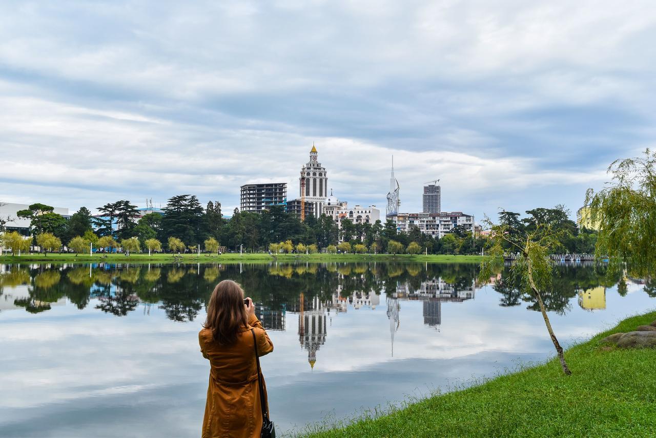 Mar Nero Vandrarhem Batumi Exteriör bild