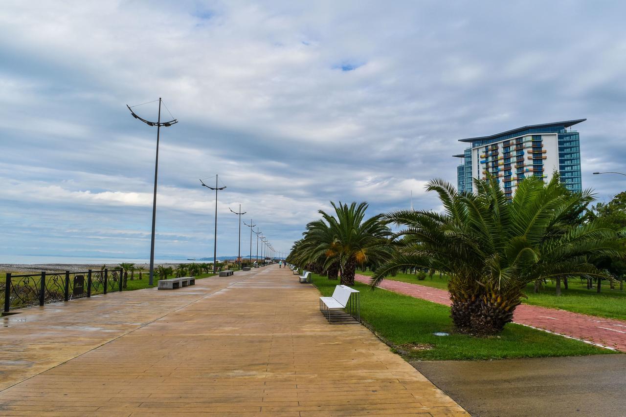 Mar Nero Vandrarhem Batumi Exteriör bild