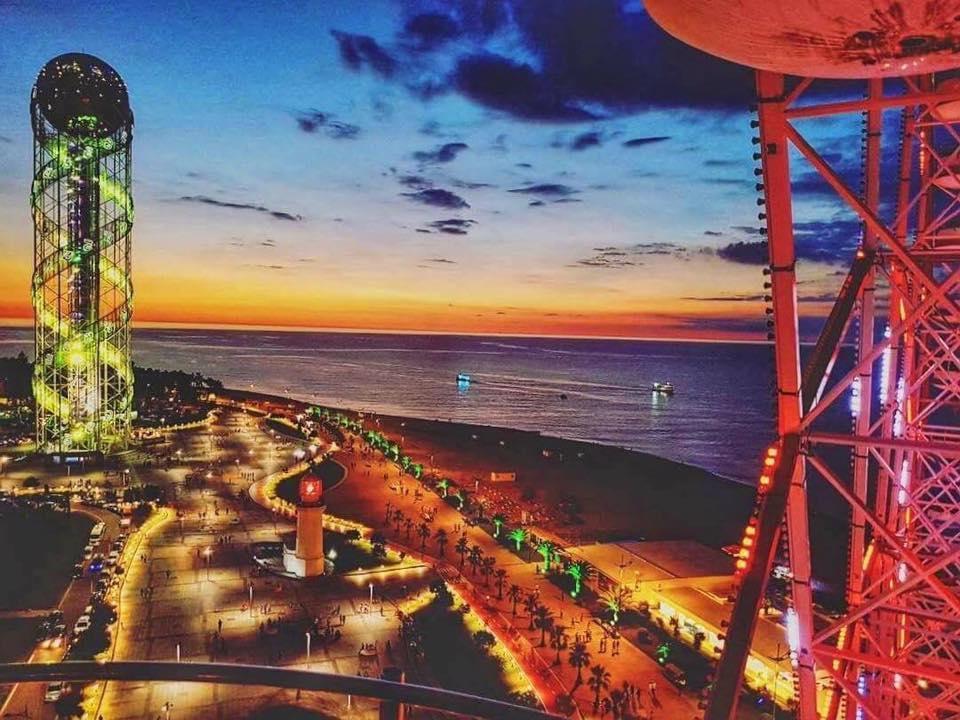 Mar Nero Vandrarhem Batumi Exteriör bild